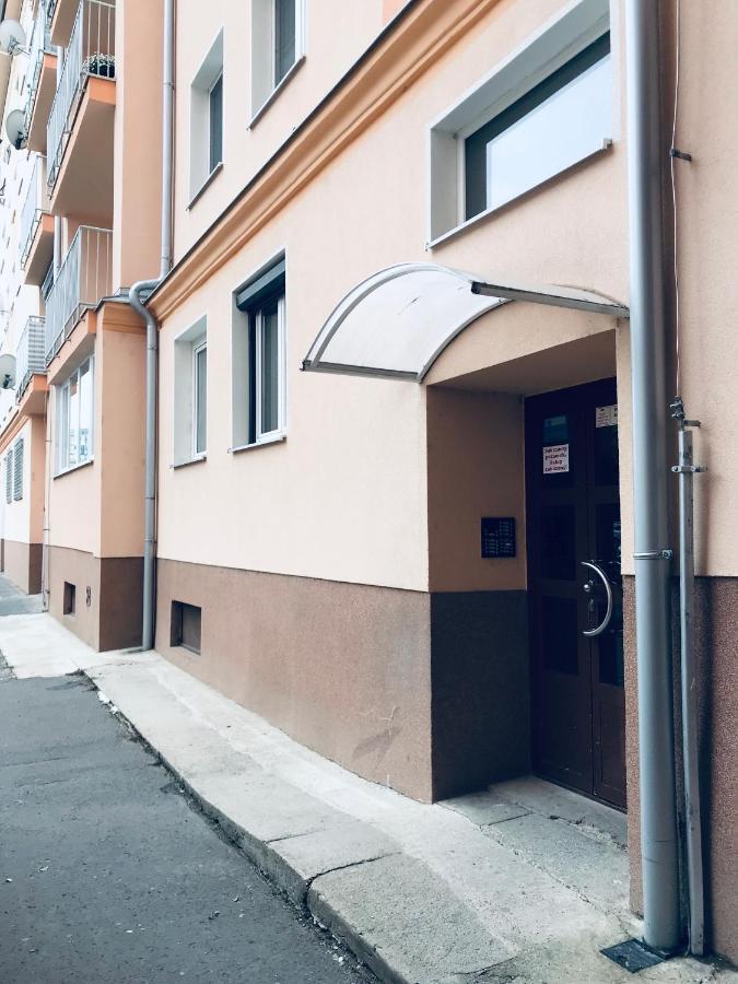 Prikopova 2 Apartman Bratislava Luaran gambar